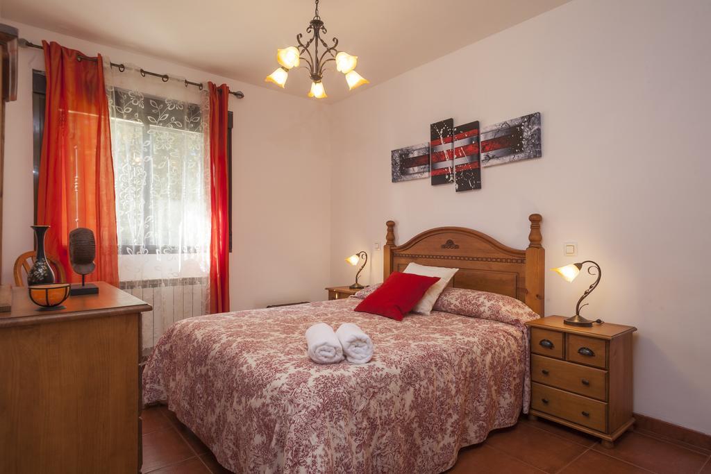 La Buenaventura Del Tietar Guest House Casavieja ห้อง รูปภาพ