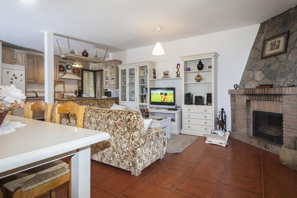 La Buenaventura Del Tietar Guest House Casavieja ภายนอก รูปภาพ